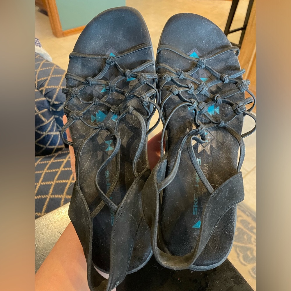 Skechers Gogo Max strappy sandals black size 9